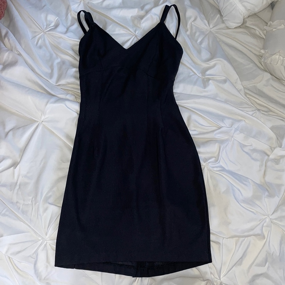 Black bodycon dress